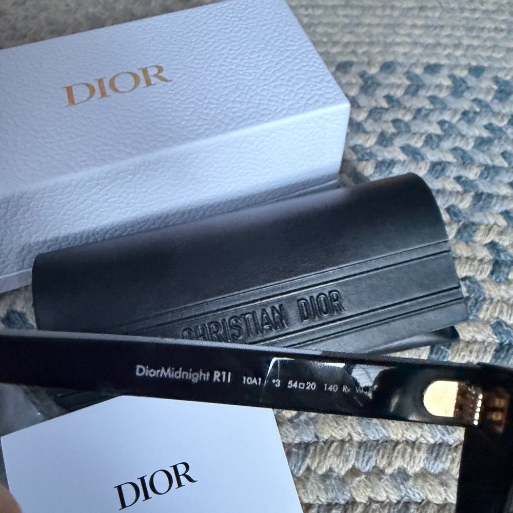 Dior DiorMidnight R1 Butterfly Women's Black Sunglasses 54MM - Picture 3 of 6